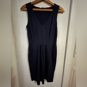 Boden size 4P dark blue dress with v neck and pockets. Simple but perfec…
